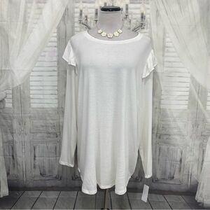 I.N. Studio Size 2X White Silver Lightweight Sweater Long Sleeve Ruffle Tunic